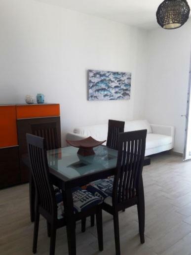 Waterfront Apt Ладисполи Екстериор снимка